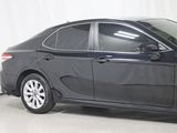 Used 2020 Toyota Camry LE image 3