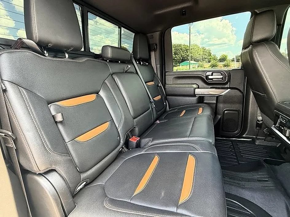 Used 2023 GMC Sierra 2500 AT4 w/ AT4 Premium Plus Package AWD/4WD image 29