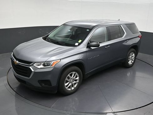 Used 2020 Chevrolet Traverse LS FWD image 15