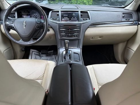 Used 2015 Lincoln MKS AWD image 17
