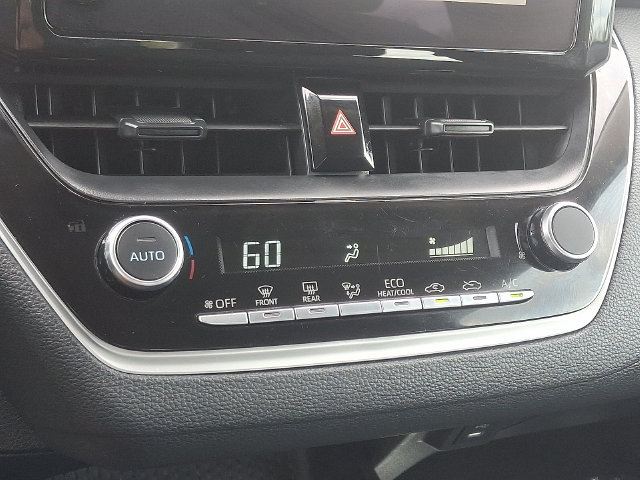 Used 2025 Toyota Corolla LE FWD image 15