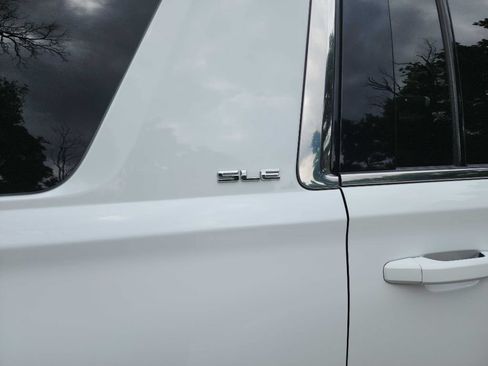 Used 2020 GMC Yukon XL SLE w/ SLE Value Package RWD image 13