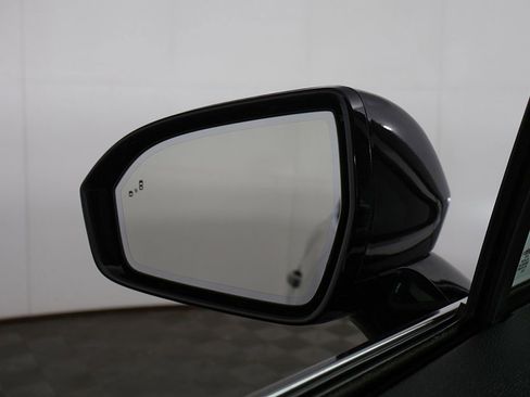 Used 2023 Lincoln Nautilus Reserve AWD/4WD image 39