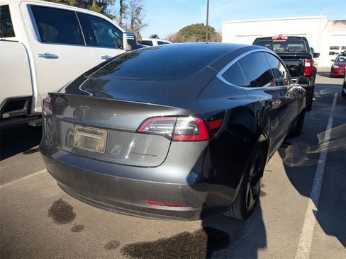 Used 2019 Tesla Model 3 Long Range image 10