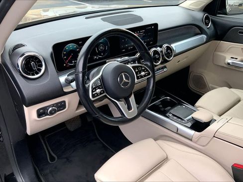 Used 2021 Mercedes-Benz GLB 250 GLB 250 image 18