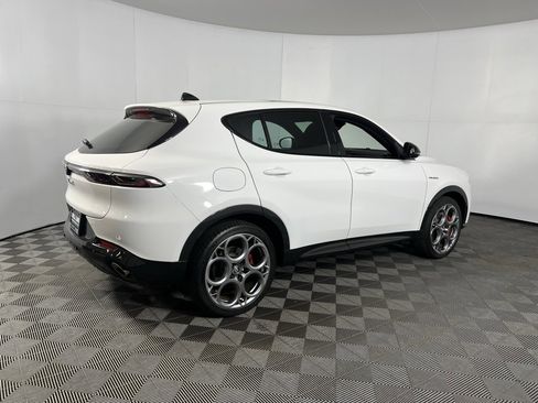 Used 2024 Alfa Romeo Tonale Veloce image 6