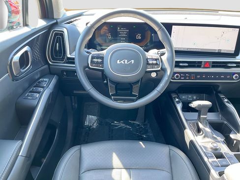 Certified 2025 Kia Sorento S w/ Panoramic Sunroof Package FWD image 29