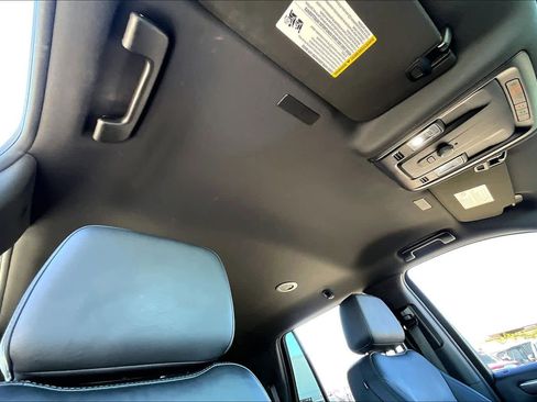 Certified 2025 Chevrolet Tahoe LT image 13