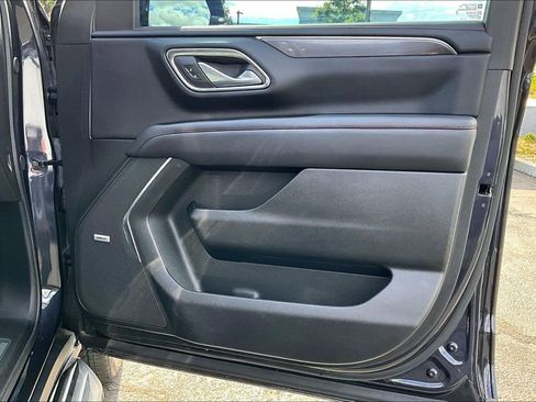 Used 2024 Chevrolet Tahoe RST w/ Luxury Package AWD/4WD image 21