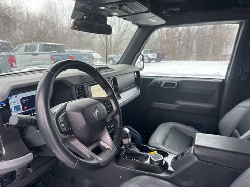 Used 2023 Ford Bronco Black Diamond image 17