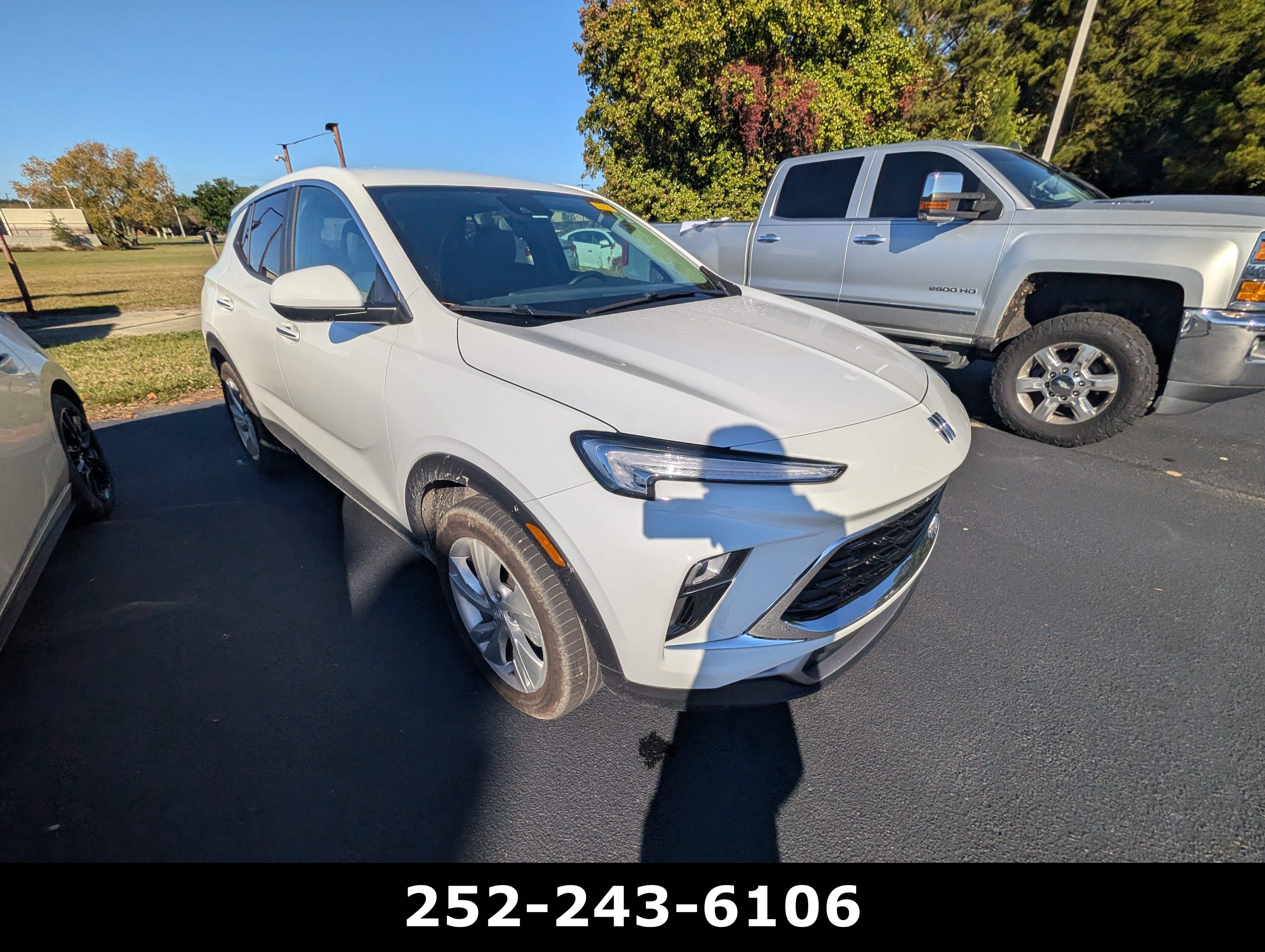 Used 2025 Buick Encore GX Preferred w/ Comfort Package FWD image 4