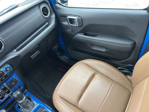 Used 2021 Jeep Wrangler Unlimited Sahara image 29