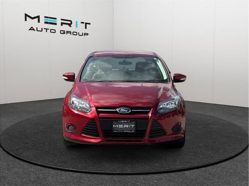 Used 2014 Ford Focus SE w/ SE Winter Package image 3