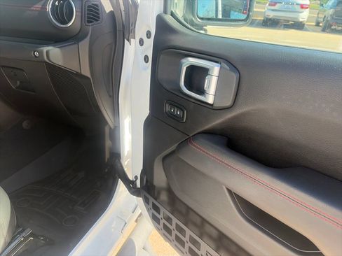 Used 2020 Jeep Gladiator Rubicon AWD/4WD image 21