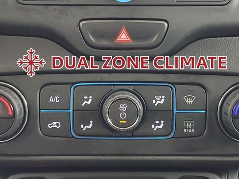 Used 2020 GMC Terrain SLE w/ Driver Convenience Package FWD image 24