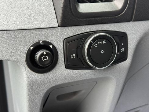 Used 2016 Ford Transit 150 130 Low Roof RWD image 15