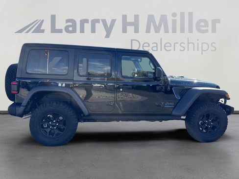 New 2023 Jeep Wrangler Unlimited Rubicon 4xe image 9