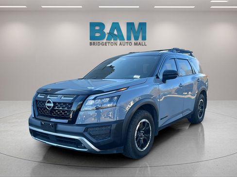 Used 2024 Nissan Pathfinder Rock Creek image 3