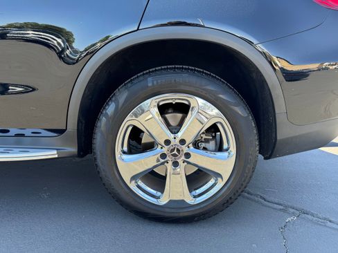 Used 2018 Mercedes-Benz GLC 300 4MATIC Coupe image 11