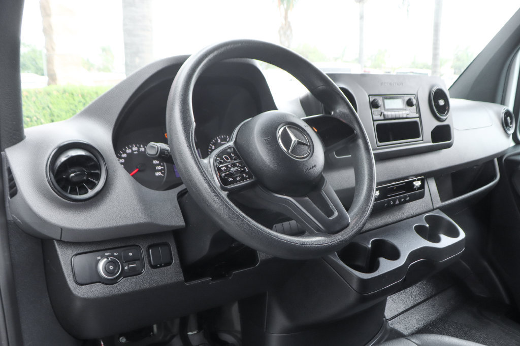 Used 2022 Mercedes-Benz Sprinter 2500 image 22