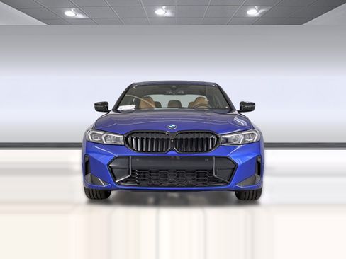 New 2026 BMW 330i Sedan w/ M Sport Package RWD image 6