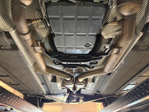 Used 2005 Chrysler Crossfire Limited image 97