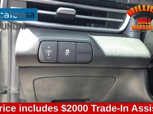 Used 2025 Hyundai Elantra SEL FWD image 14