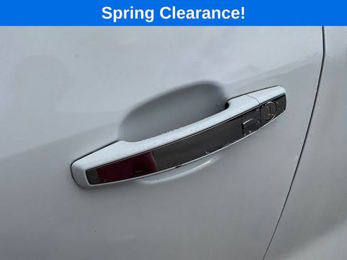 Used 2018 Chevrolet Trax LT w/ Redline Edition AWD/4WD image 14
