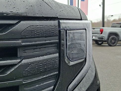Used 2026 GMC Sierra 1500 Pro w/ Graphite Edition image 11