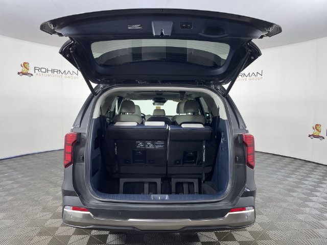 Used 2026 Kia Carnival SX FWD image 41