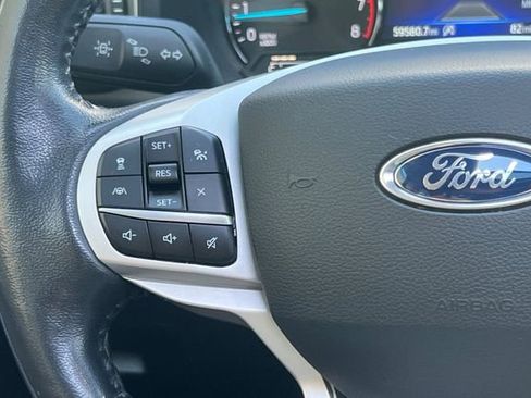 Used 2021 Ford Explorer Limited w/ Equipment Group 301A image 31