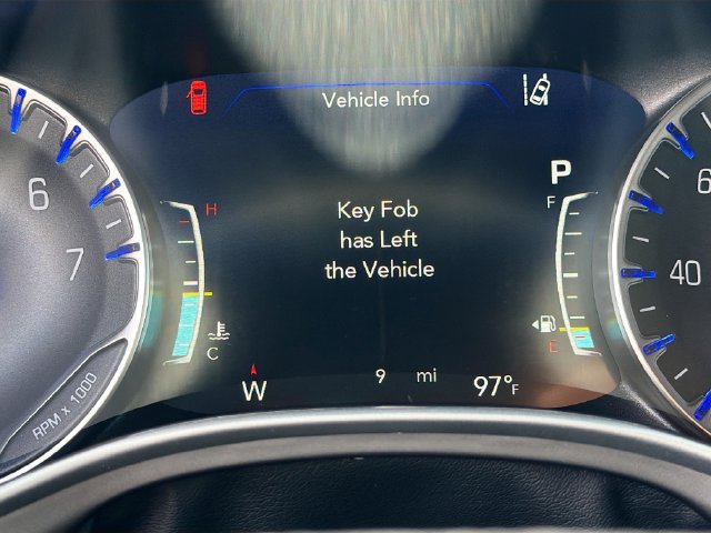 New 2027 Chrysler Pacifica Select FWD image 12
