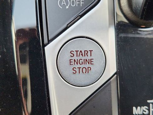 Used 2023 BMW X3 xDrive30i image 17