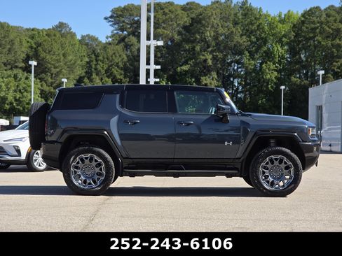 Used 2025 GMC Hummer EV 3X AWD/4WD image 7