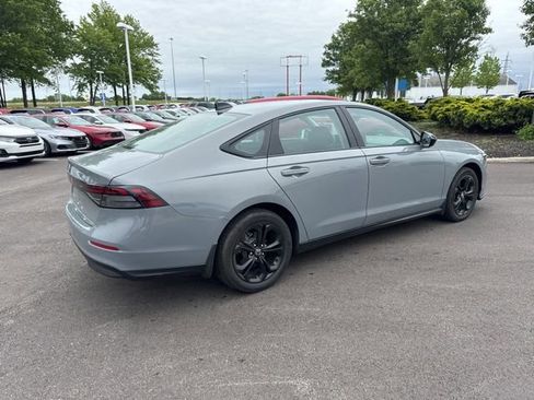 Certified 2025 Honda Accord SE image 11