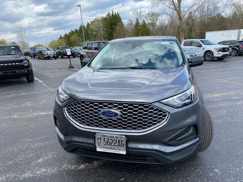 Used 2024 Ford Edge SE AWD/4WD image 9