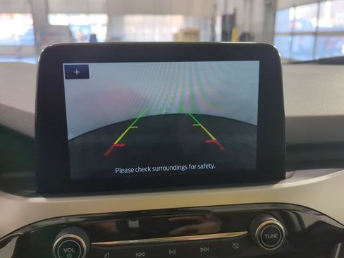 Used 2022 Ford Escape SE w/ Convenience Package image 19