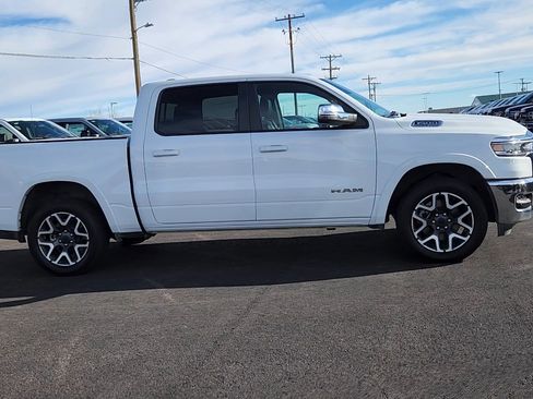 Used 2025 RAM 1500 Laramie AWD/4WD image 3