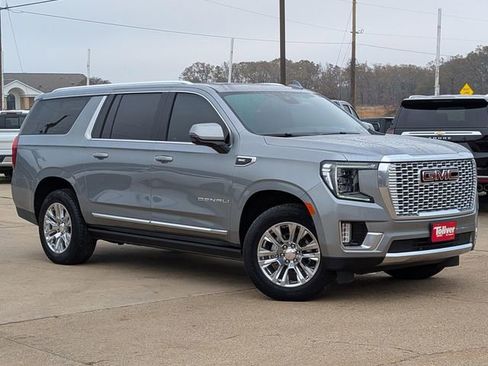 Used 2024 GMC Yukon XL Denali w/ Max Trailering Package image 2