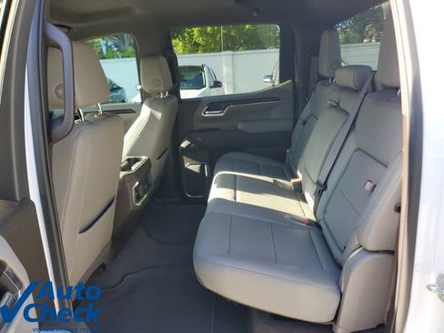 Used 2023 GMC Sierra 1500 SLT w/ SLT Premium Package AWD/4WD image 11
