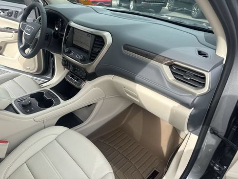 Used 2023 GMC Acadia Denali AWD/4WD image 30