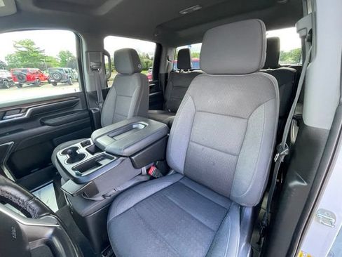 Used 2024 Chevrolet Silverado 2500 LT AWD/4WD image 15