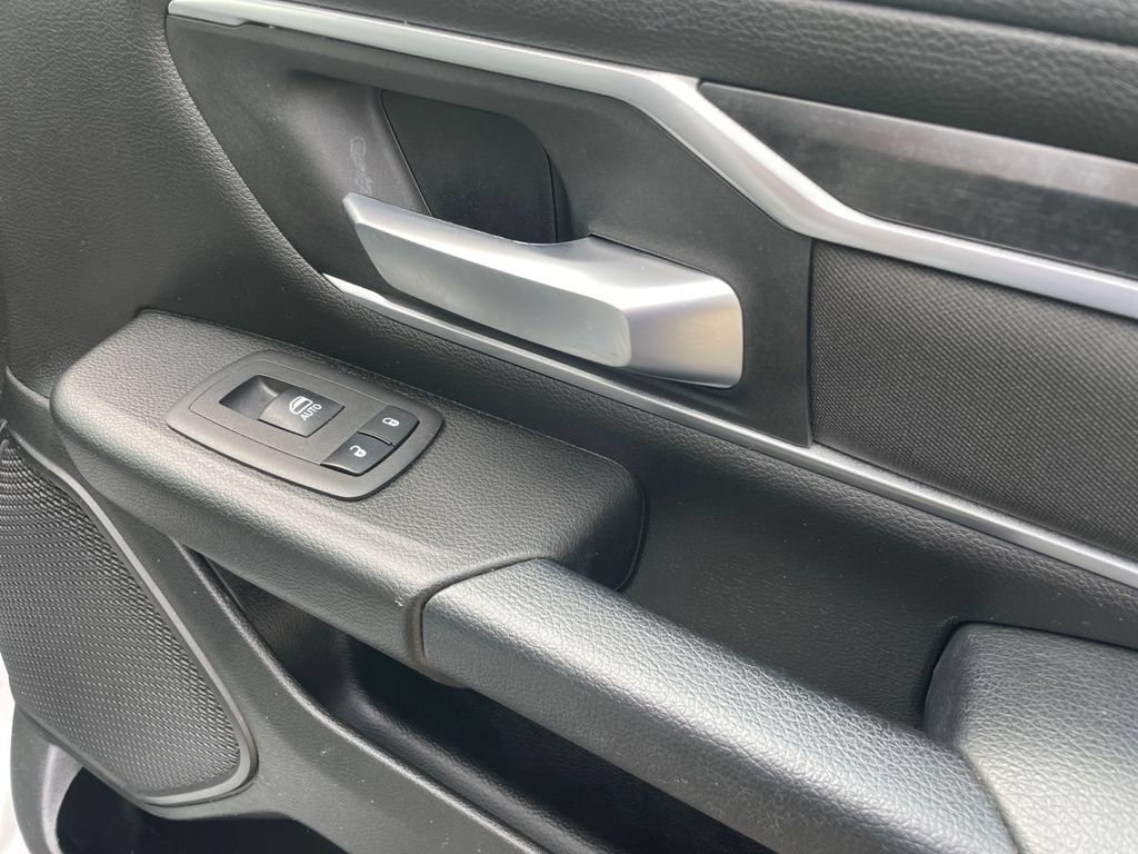 Used 2023 RAM 1500 Big Horn AWD/4WD image 13