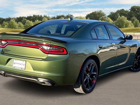 Used 2023 Dodge Charger SXT w/ Blacktop Package image 12