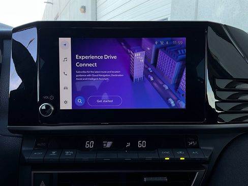 Used 2025 Toyota Camry LE image 28