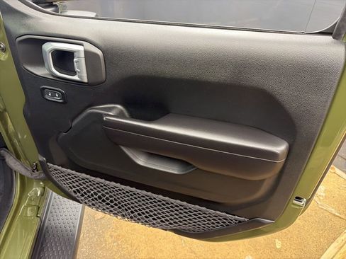 Used 2021 Jeep Wrangler Unlimited Sport image 24