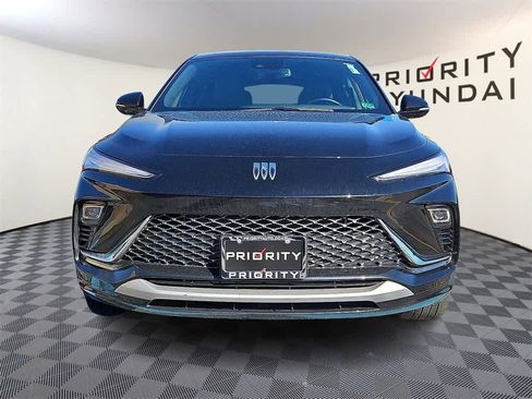 Used 2024 Buick Envista Avenir image 2