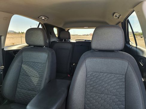 Used 2021 Chevrolet Equinox LT image 16