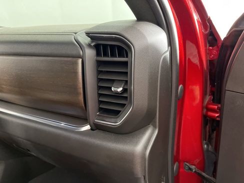 Used 2024 Chevrolet Silverado 3500 High Country w/ Technology Package image 12