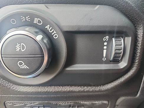 New 2026 Jeep Gladiator Sport AWD/4WD image 33